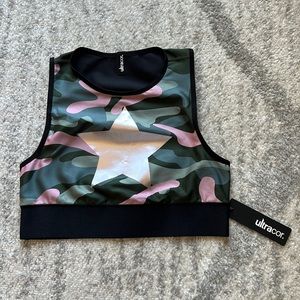 Ultracor Crop Sports Bra pink and green Camo with silver star size : S NWT